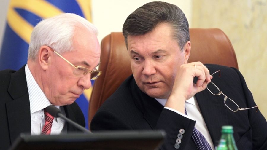  МИД: Янукович и Азаров не воспользуются безвизом с ЕС