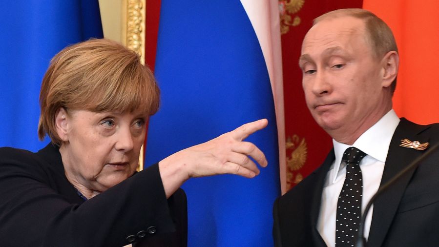  Human Rights Watch призывает Меркель «давить» на Путина из-за проблем с правами человека