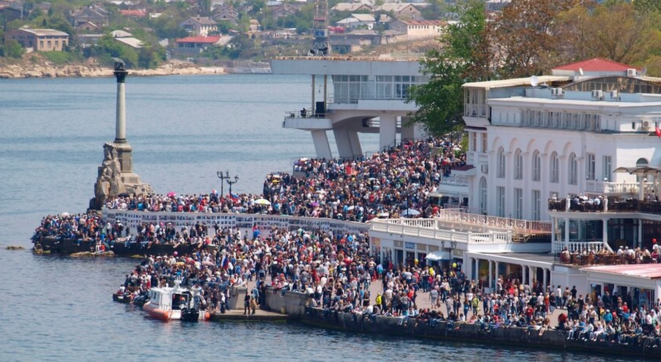 Население севастополя. Численность Севастополя 2022. Севастополь численность населения 2022. Севастополь население. Севастополь туризм.