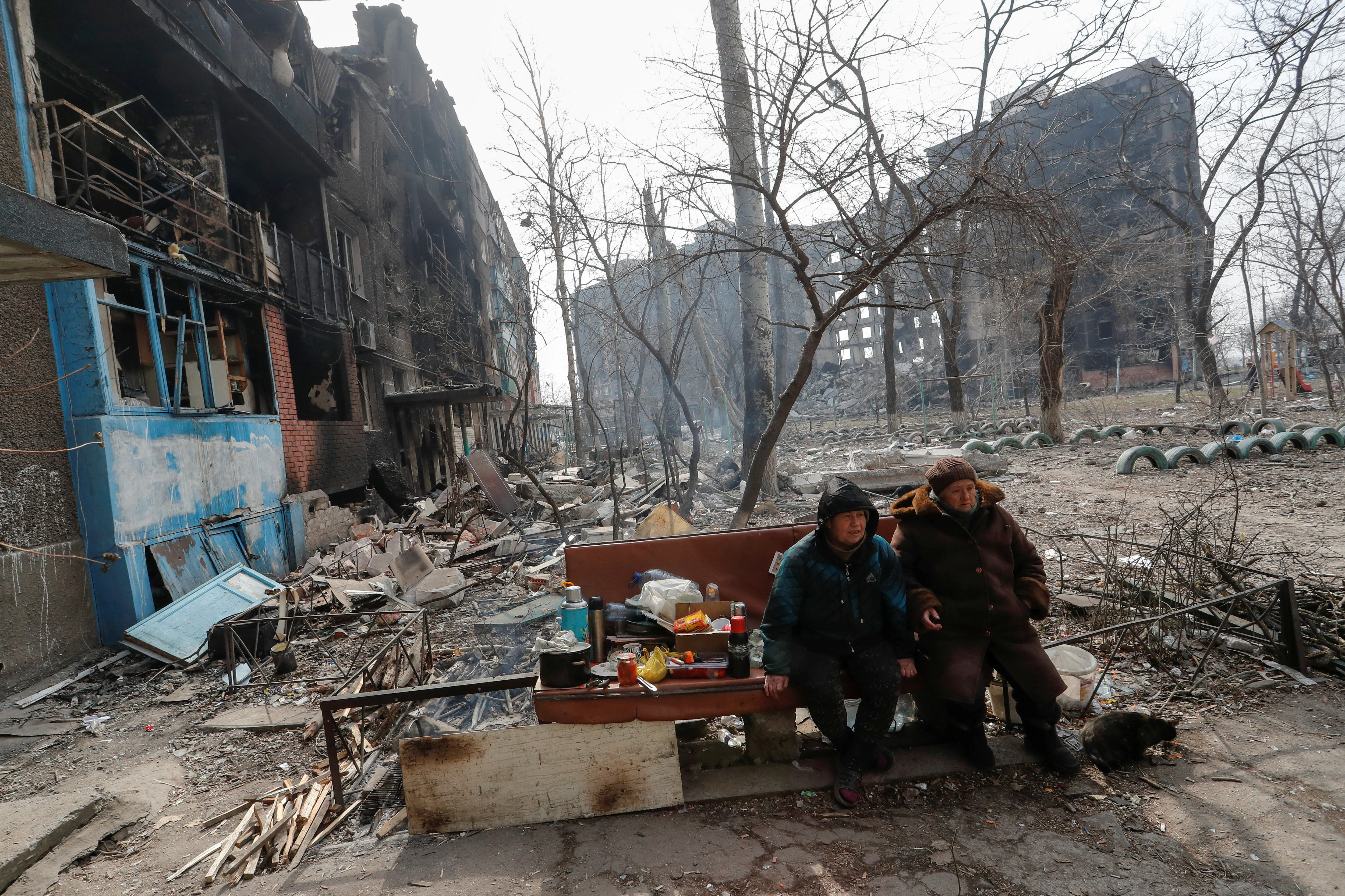 Фото после обстрела. Мариуполь после войны 2022. Война на Украине города Mariupol. Мариуполь война 2022. Мариуполь фото 2022 война.